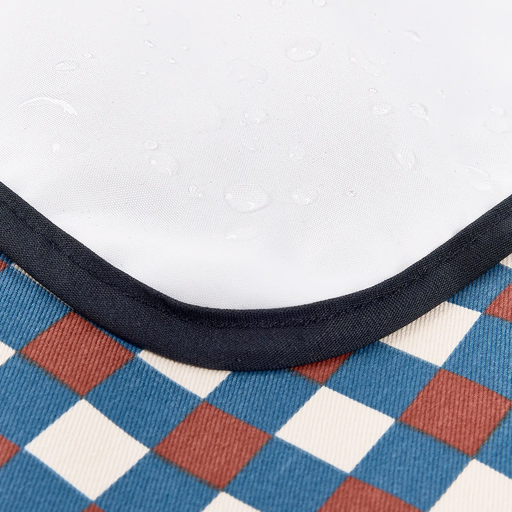 Nobodinoz  wasserfeste Wickelunterlage 'Hyde Park' Blue Red Mosaic