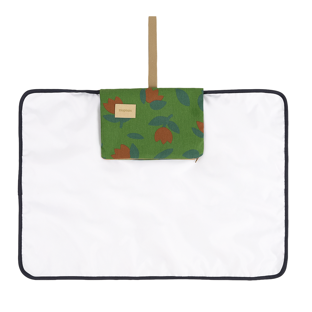 Nobodinoz Matelas à langer imperméable 'Hyde Park' Green Tulips
