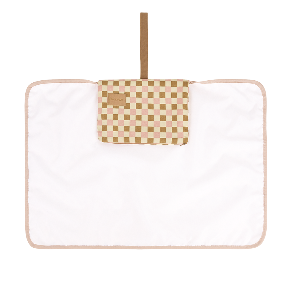 Nobodinoz matelas à langer imperméable « Hyde Park » Yellow Pink Mosaic