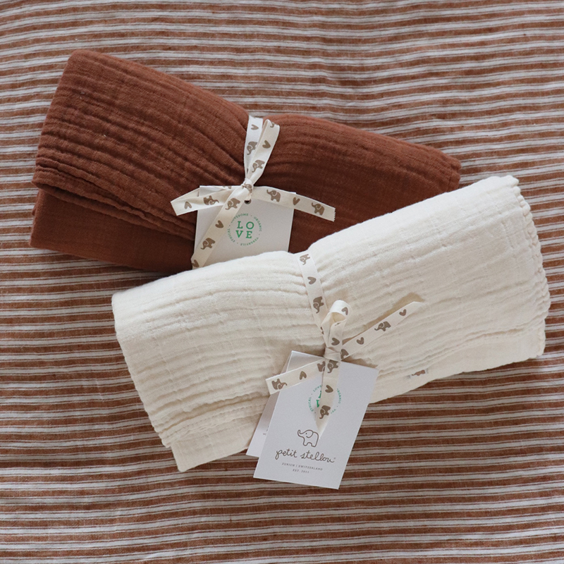 Petit Stellou  Mulltuch Nooshi Blanket  Milk