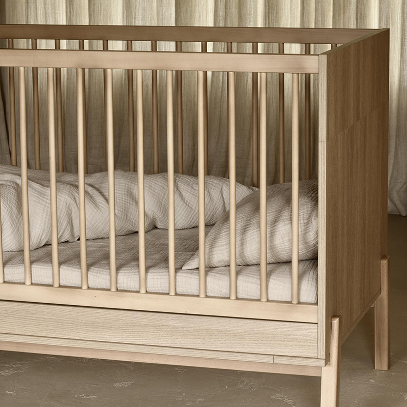 Quax Babybett- und Kinderbett 70 x 140 'Ashi' Honey Ash - Online MY SNOWFLAKE