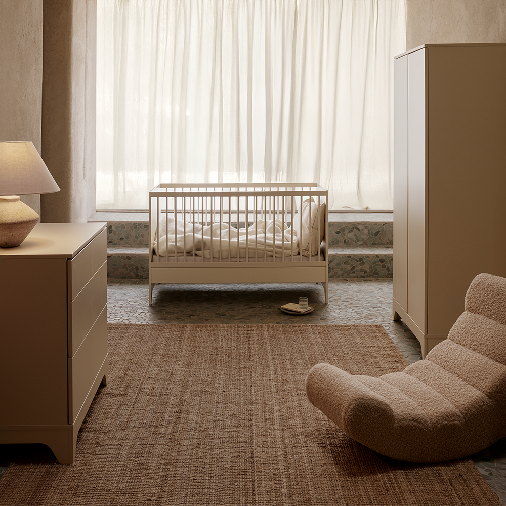 Quax Babybett- und Kinderbett 70 x 140 'Tsugi' Butter - Online MY SNOWFLAKE