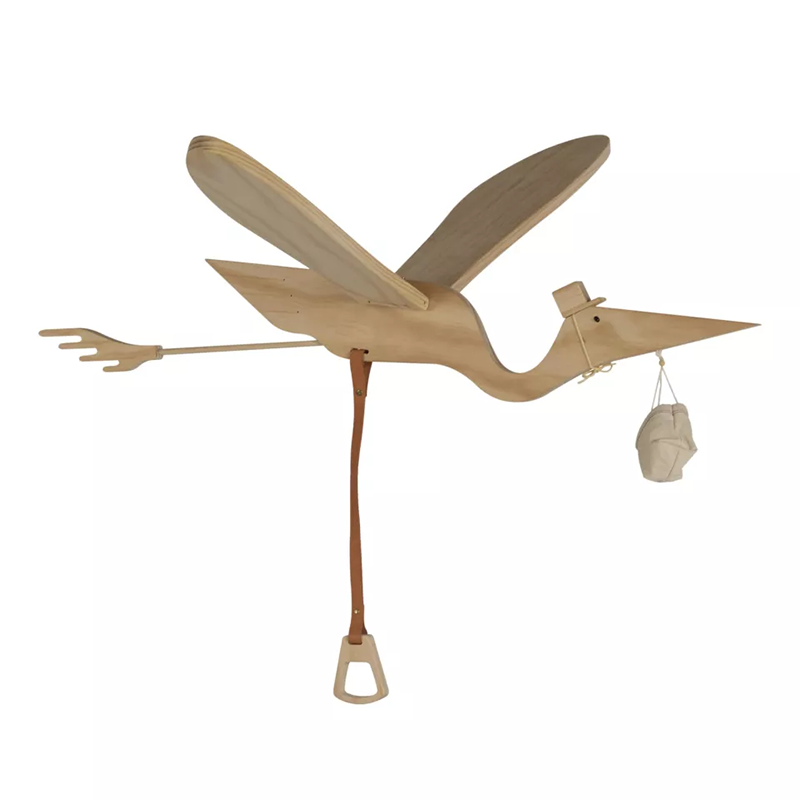 Pelikan-Mobile aus Holz fürs Kinderzimmer von Quax.