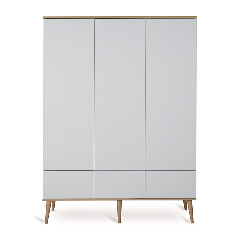 Dreitüriger Schrank mit 3 Schubladen in Weiss von Quax.