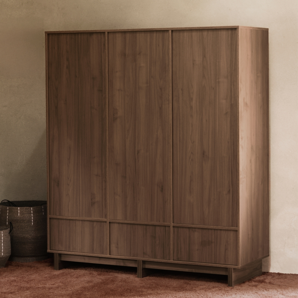 Quax Schrank XL 'Kyo' Walnut - Online MY SNOWFLAKE