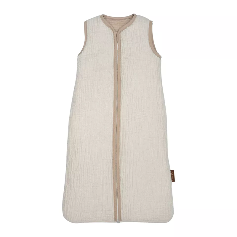 Winterschlafsack für Babys in Beige von Quax. 