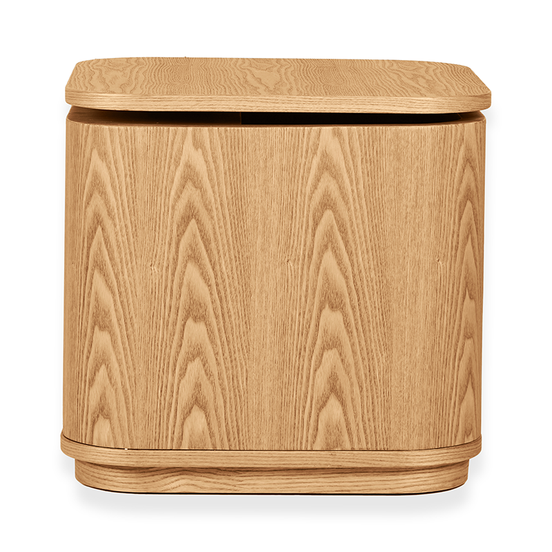 Beistelltisch aus Holz mit abnehmbarer Tischplatte von Quax. 
