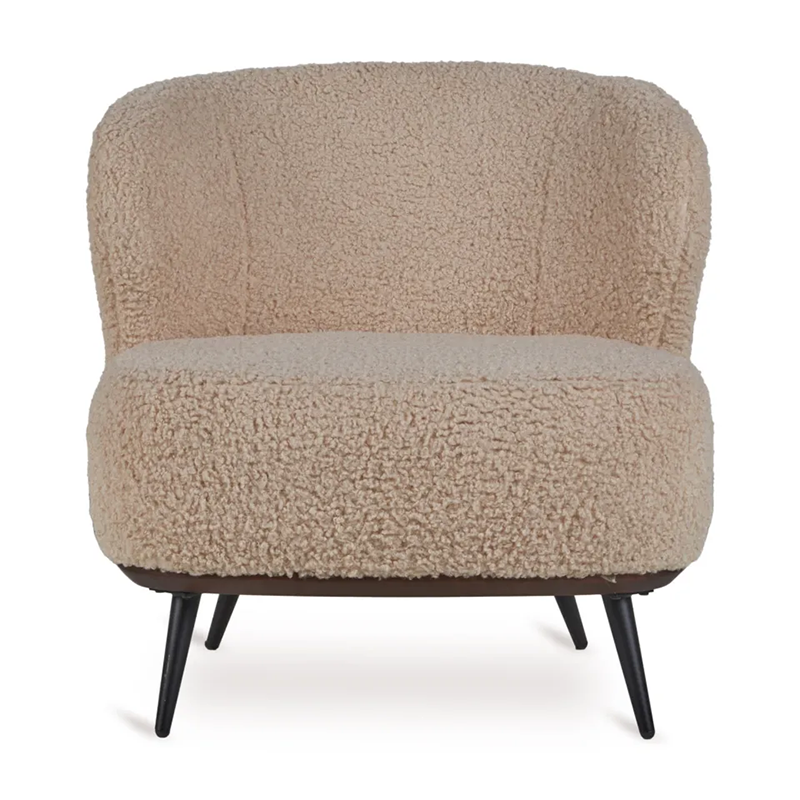 Loungesessel in Beige mit weichem Teddy-Bezug von Quax.