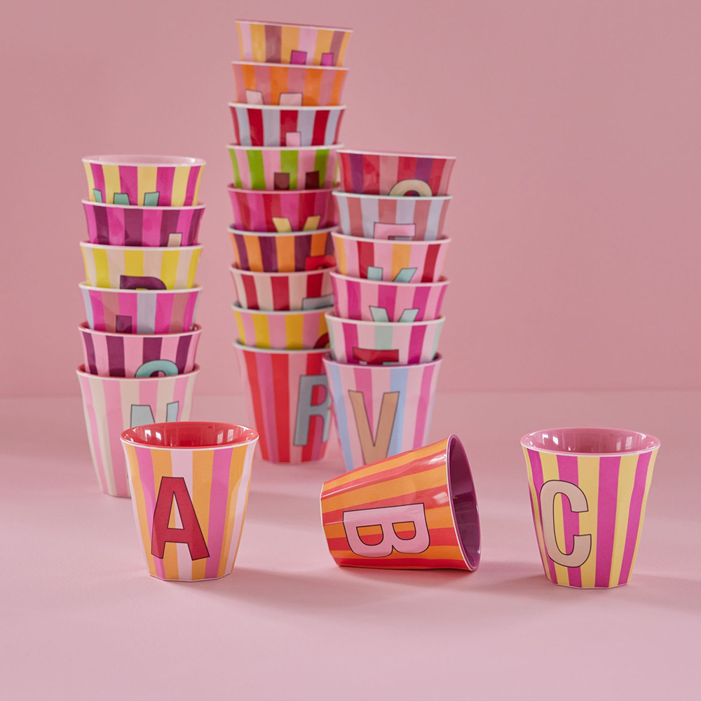 Rice  Melamin Becher Mittel 'Buchstabe C' Multicolor Stripes Pink - Online MY SNOWFLAKE