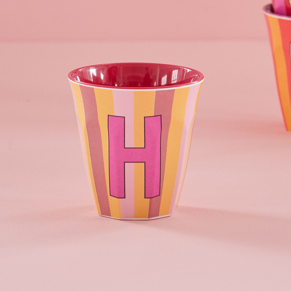 Rice  Melamin Becher Mittel 'Buchstabe H' Multicolor Stripes Pink