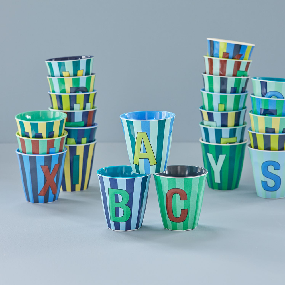 Rice  Melamin Becher Mittel 'Buchstabe R' Multicolor Stripes Blue