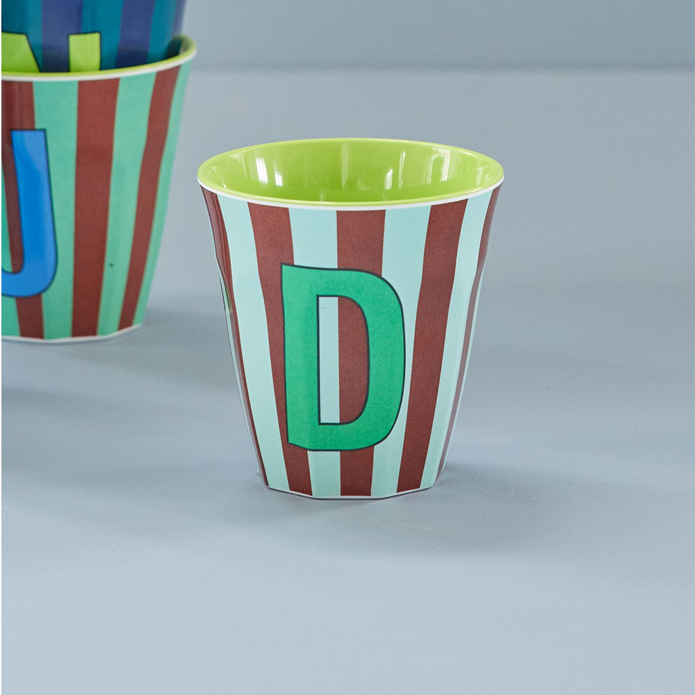 Rice  Melamin Becher Mittel 'Buchstabe D' Multicolor Stripes Green