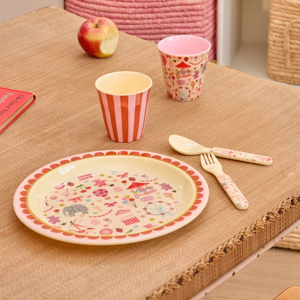 Rice  Melamin Kinderteller 'Fun Fair' Pink - Online MY SNOWFLAKE