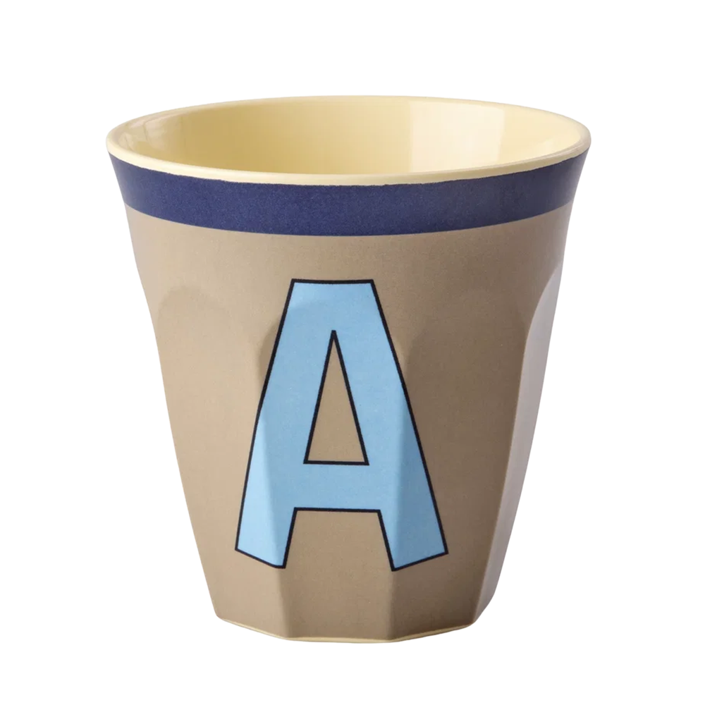Rice  Melamin Becher Mittel 'Buchstabe A' Dunkelbeige