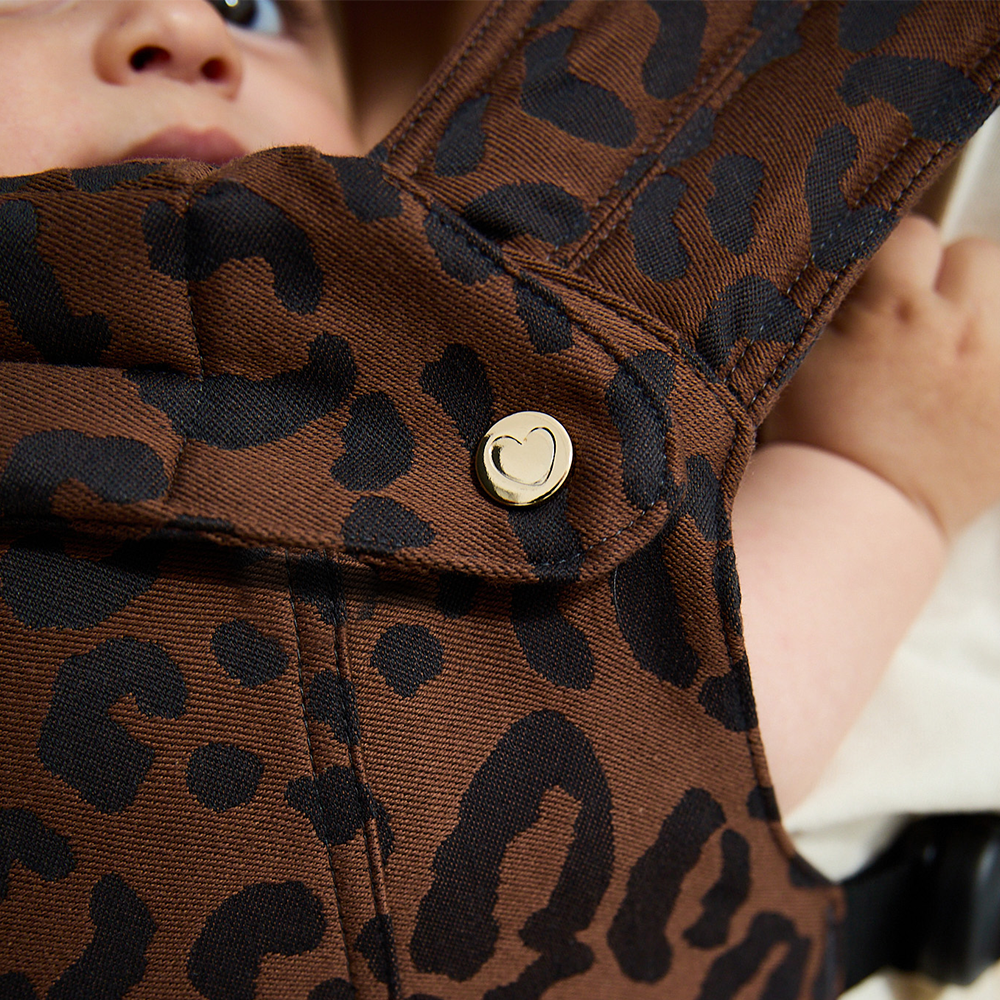 Sandiia Babytrage 'Tiimeless' Leodiia Mokka Comfort+