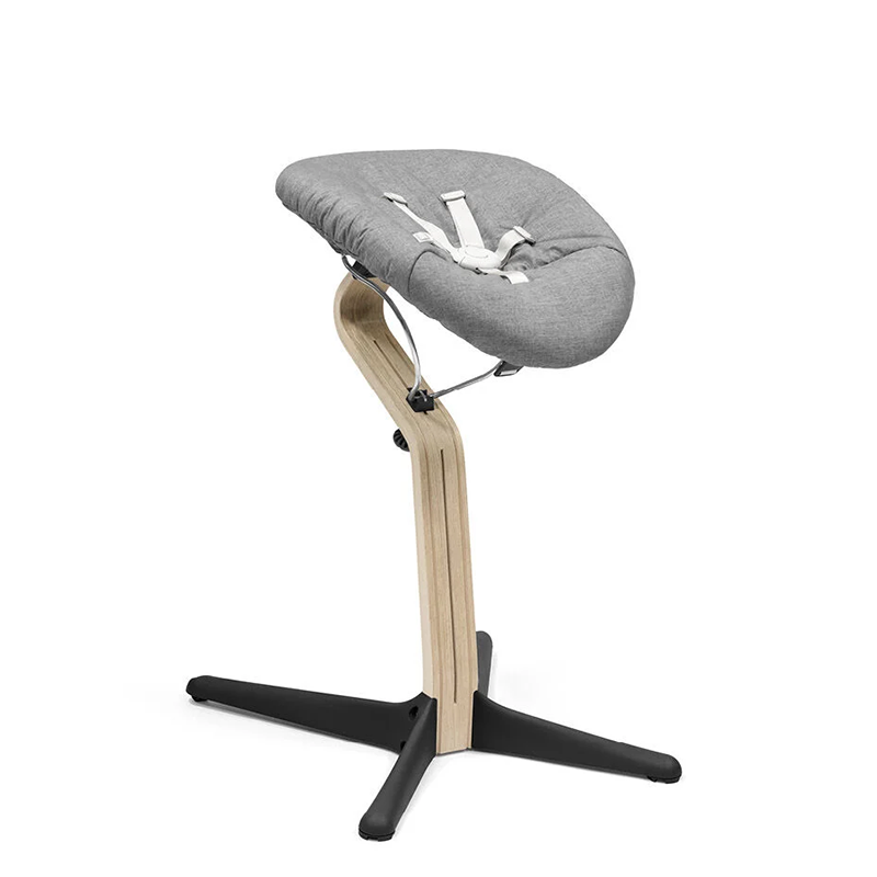 Stokke®  Nomi Hochstuhl Babyaufsatz & Matratzenbezug Black /Grey Sand