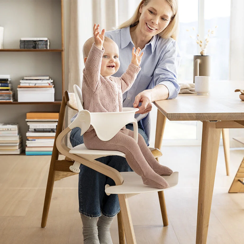 Stokke® Arceau de sécurité Mini pour chaise haute Nomi® White