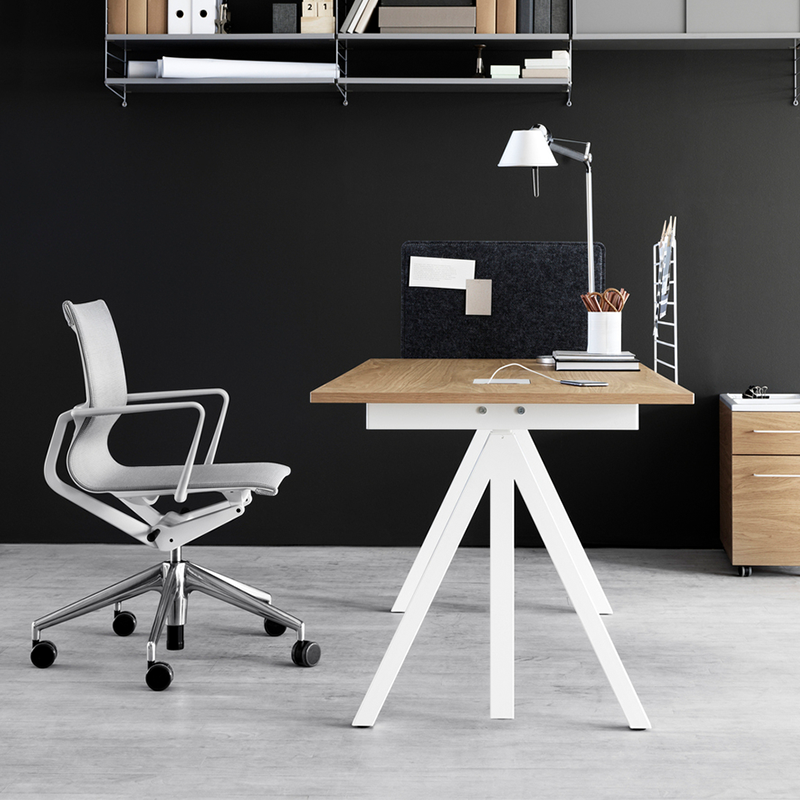 String Furniture Schreibtisch 120 x 78 'Works' Eiche