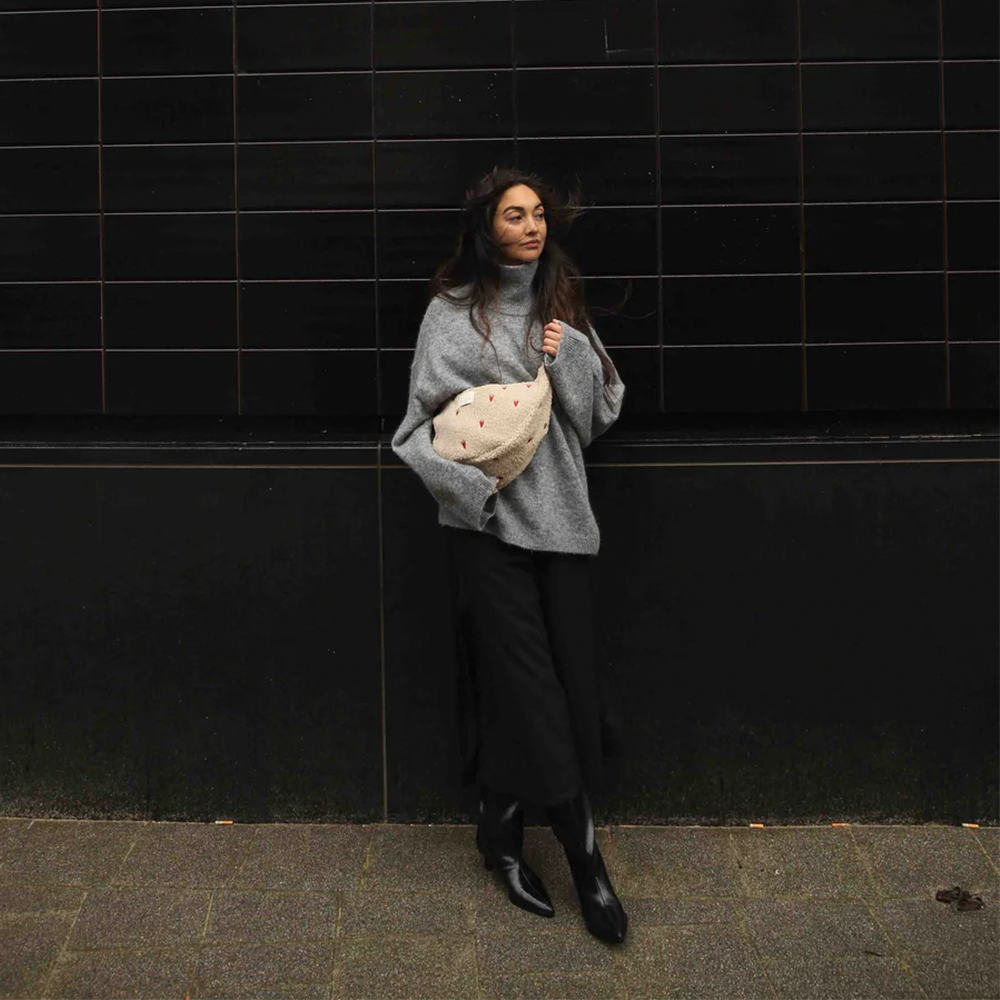 Studio Noos Gürteltasche für Erwachsene 'Teddy Hearts' Ecru