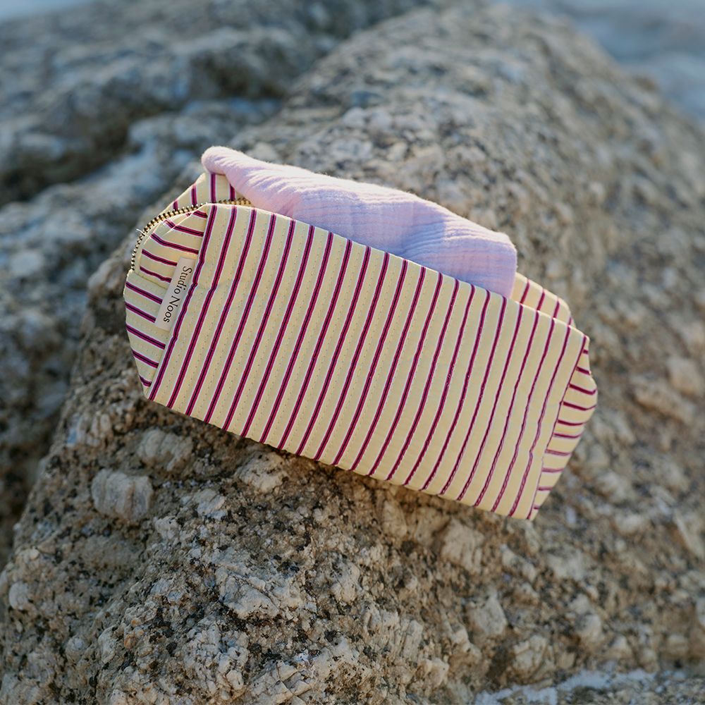 Studio Noos Necessaire 'Poplin Pouch' Butter Yellow Striped