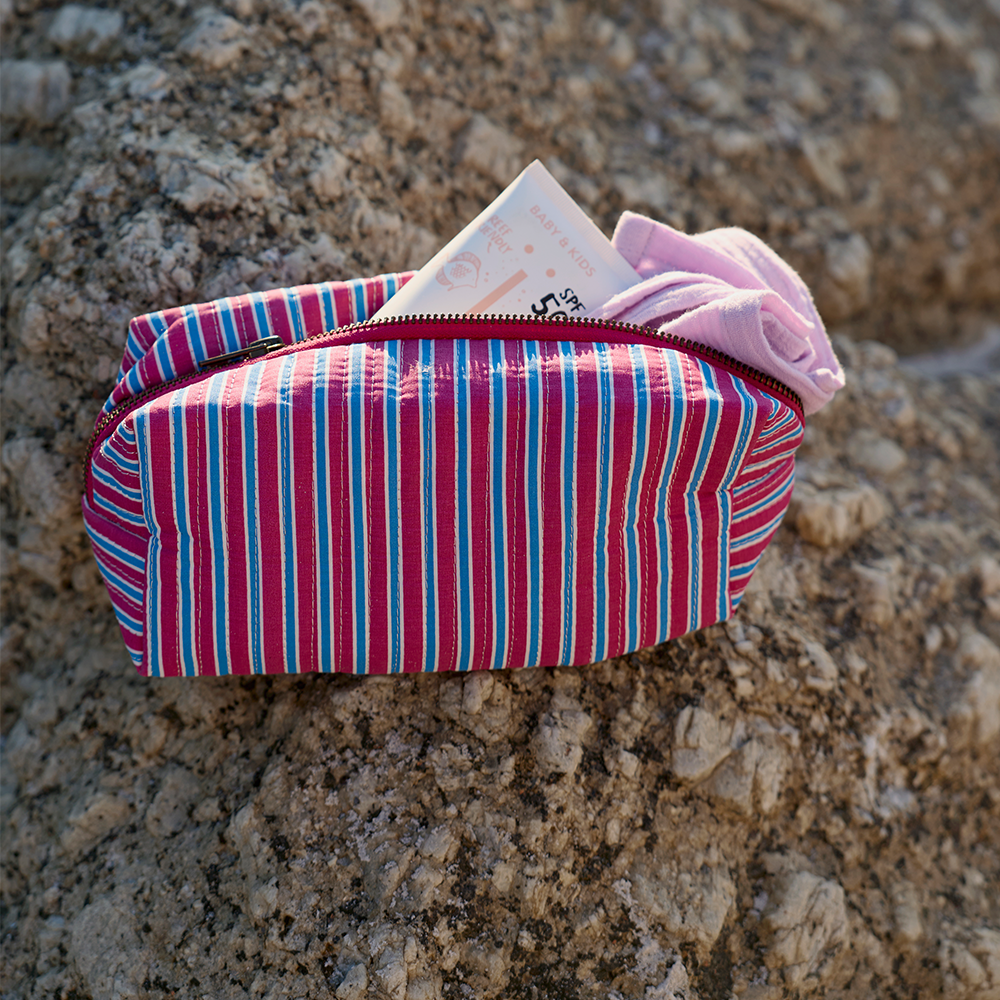Studio Noos Necessaire 'Poplin Pouch' Raspberry Striped
