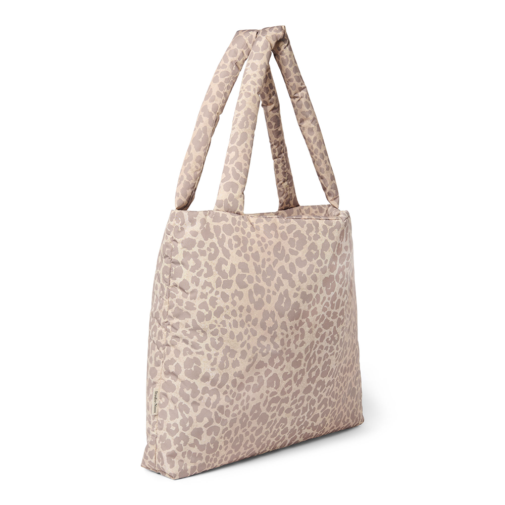 Studio Noos  Tragetasche 'Puffy Mom Bag' Beige Leopard