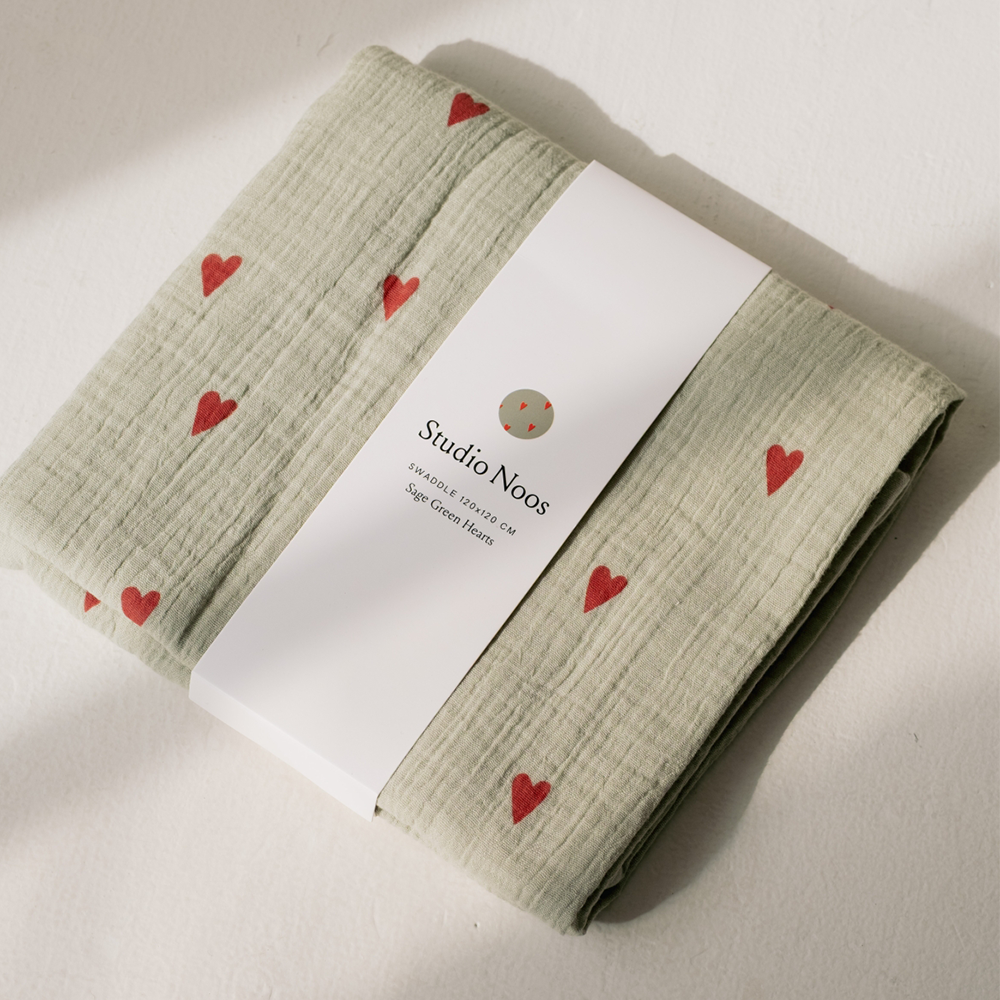 Studio Noos Mulltuch 'Hearts' 70 x 70 cm Green - Online MY SNOWFLAKE