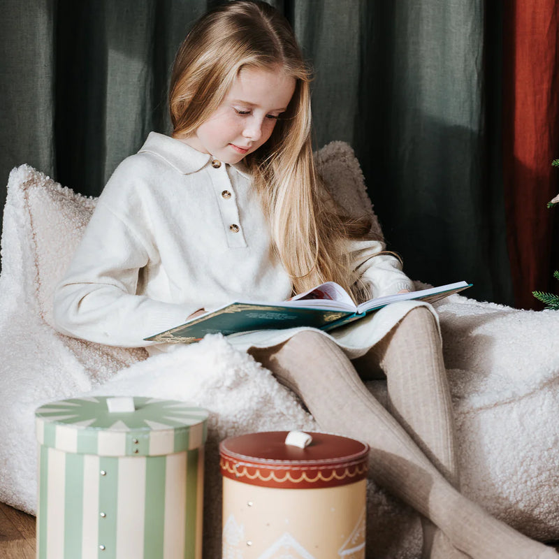 Kinder-Sitzsack aus Teddy-Stoff in Creme-Weiss von Wigiwama