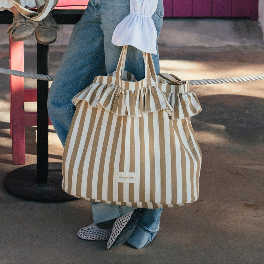 Wildride Schultertasche/Mom Bag 'Ruffle' Beige Stripe