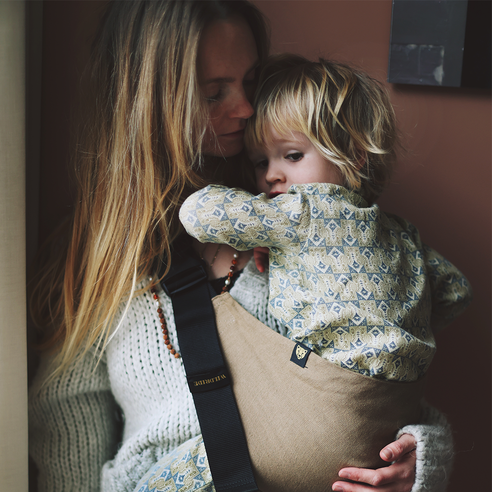 Wildride Hip Carrier for Toddlers Camel Linen