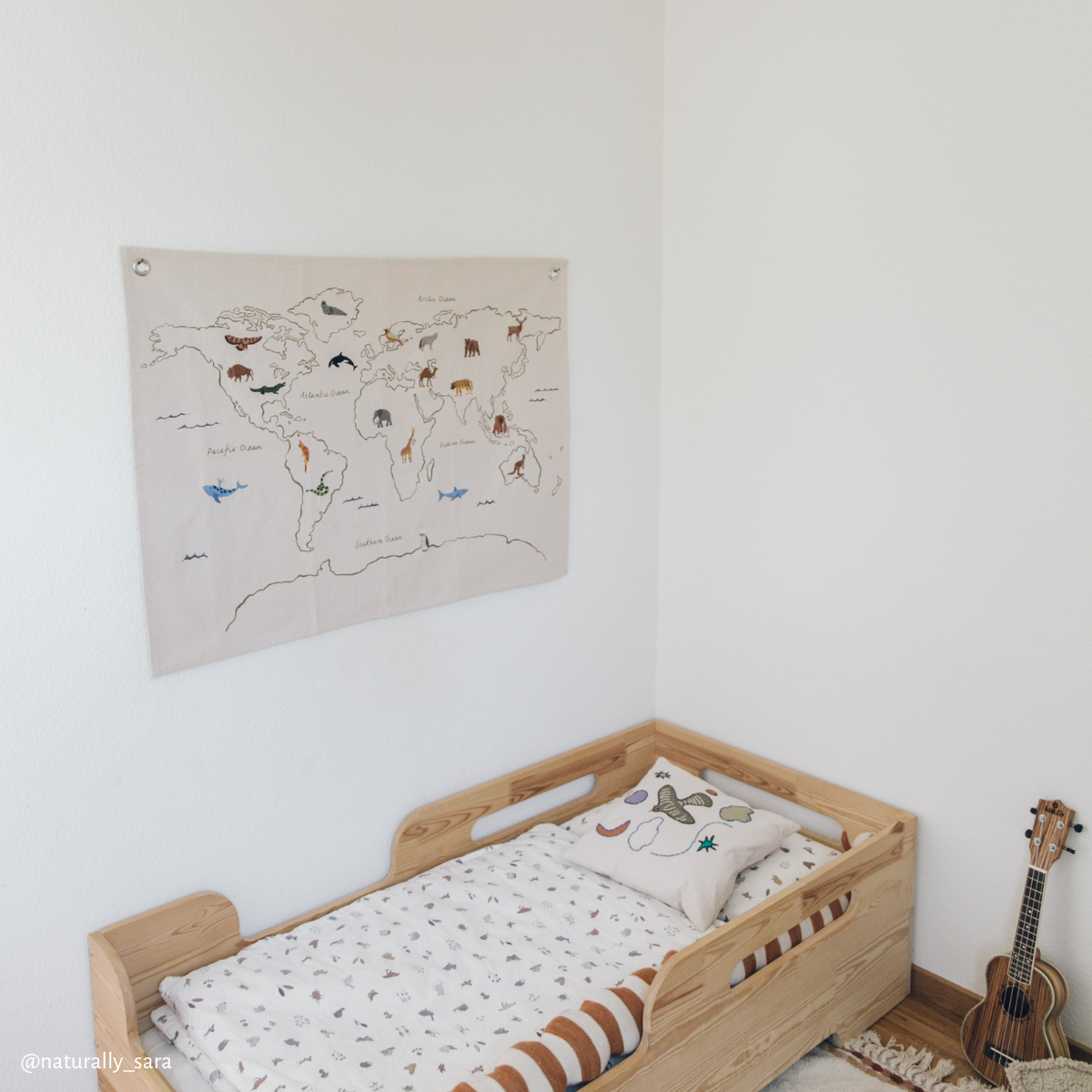 Ferm Living  Besticktes Kissen 'Naive'  Bird - Online MY SNOWFLAKE