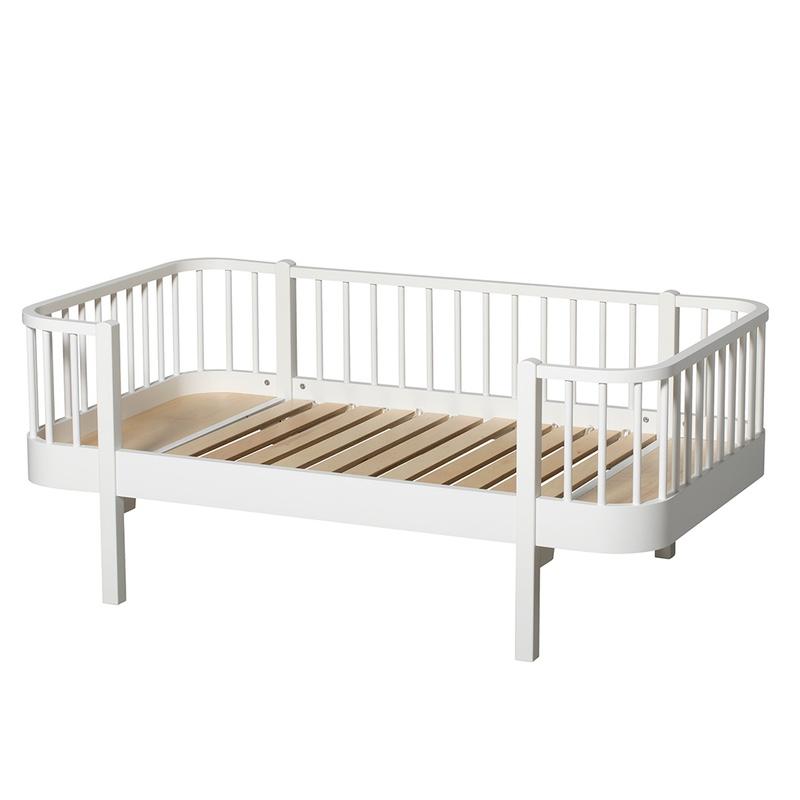 Oliver Furniture  Original Junior Bettsofa Wood 90 x 160 cm  Weiss
