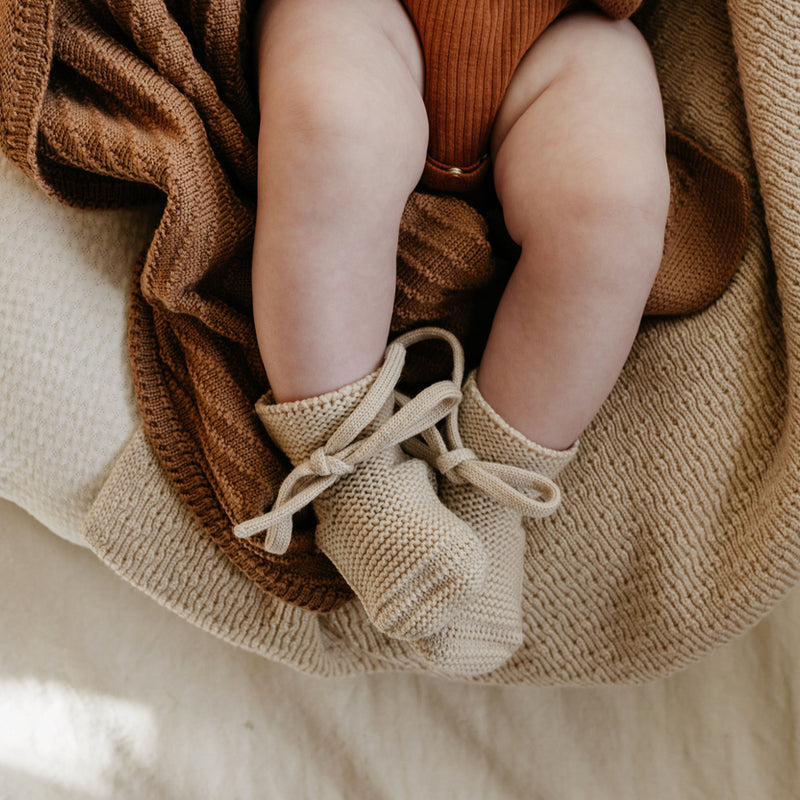 Hvid  Baby Strickschuhe  Oat - Online MY SNOWFLAKE