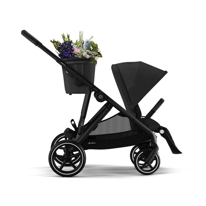 Gazelle S mit Sitz und Einkaufstasche mit Blumenbouquet