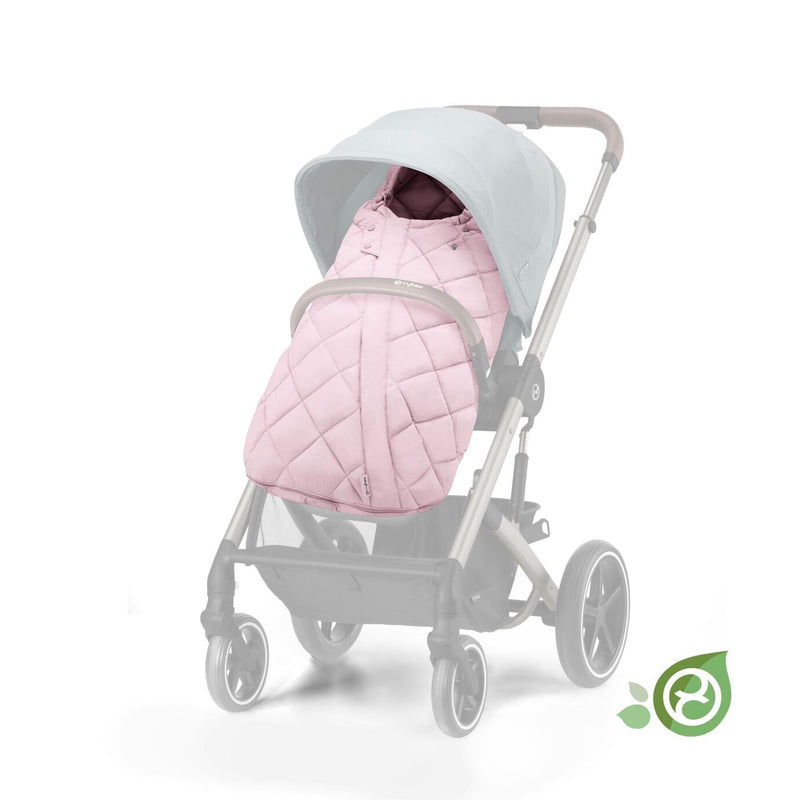 Fusssack in Pink von Cybex im Kinderwagen.