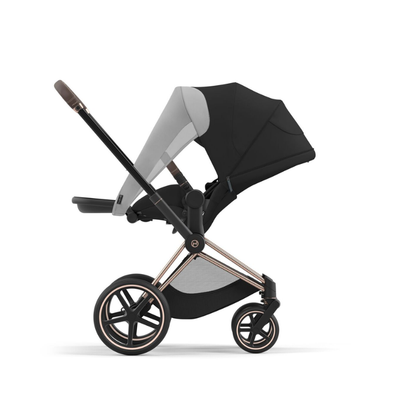 Kinderwagen von Cybex in Schwarz von der Seite mit Sonnesegel in Grau. 