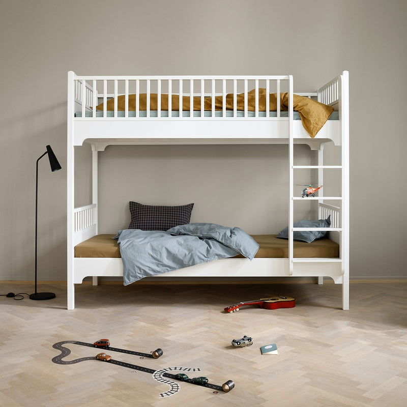 Oliver Furniture  Umbauset Seaside  Einzelbett zum Etagenbett mit gerader Leiter  Weiss