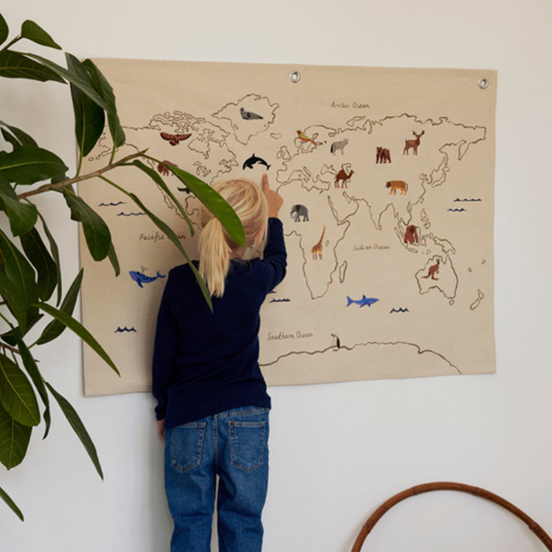 Ferm Living  Wanddekoration 'The World' aus Stoff  Off-White - Online MY SNOWFLAKE
