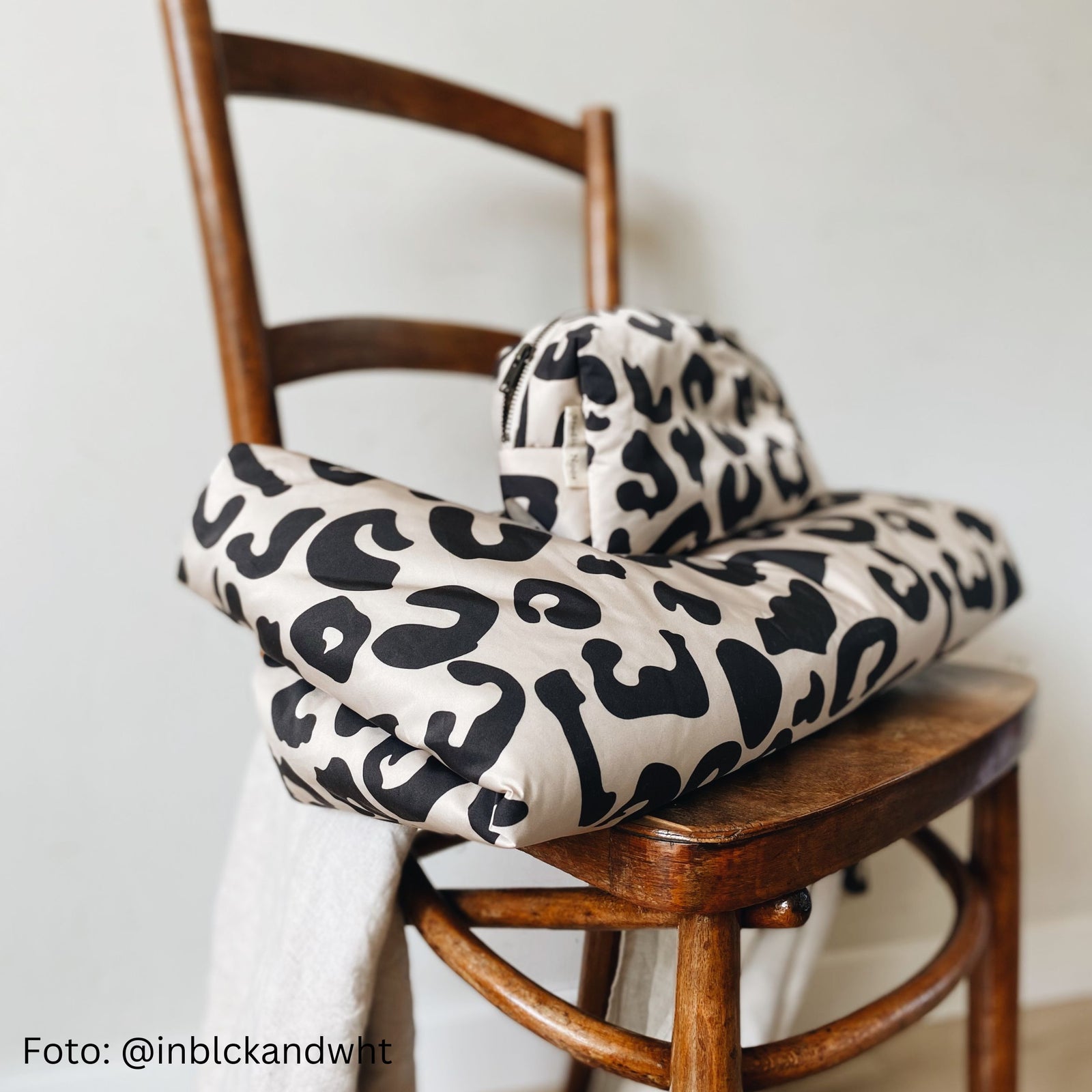 Studio Noos  Necessaire 'Pouch'  Holy Cow - Online MY SNOWFLAKE
