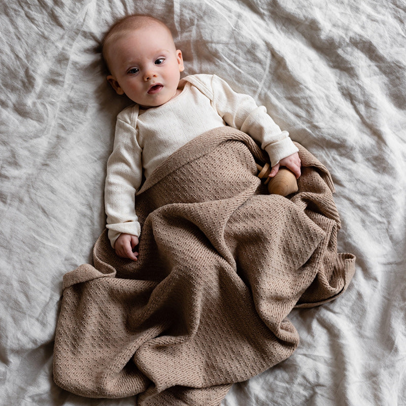 Hvid  Babydecke Dora  Sand - Online MY SNOWFLAKE