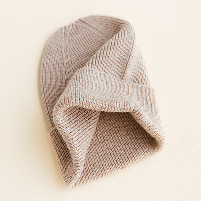 Hvid  Newborn Beanie Fonzie Sand - Online MY SNOWFLAKE
