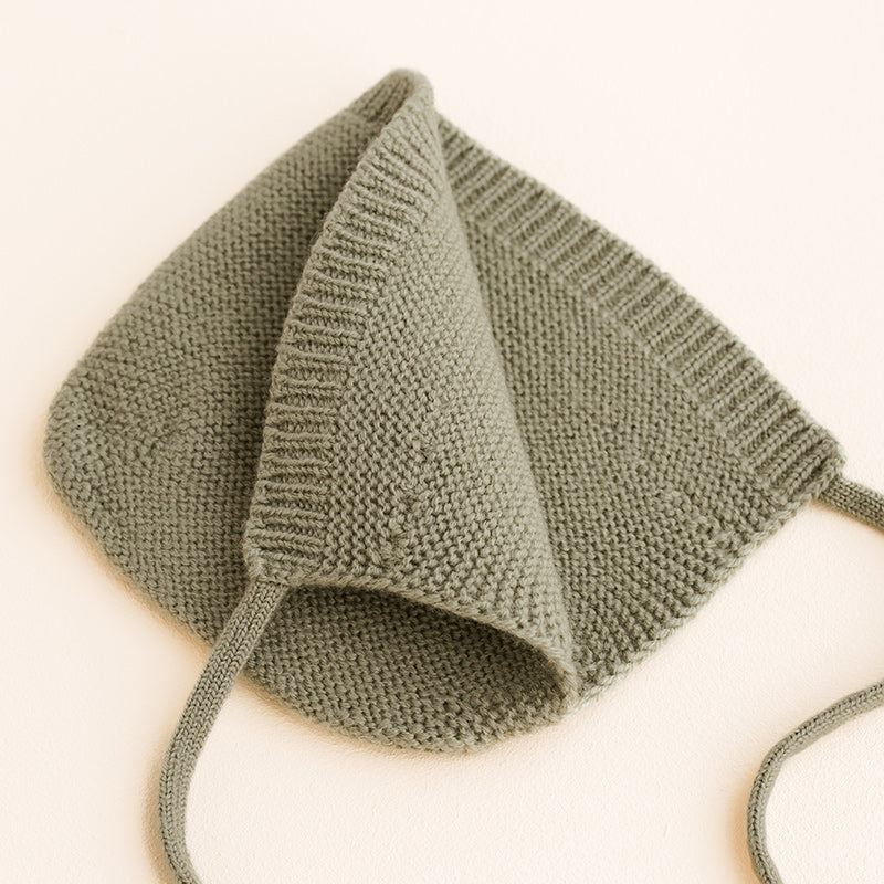 Hvid  Baby Strickmütze Dolly  Artichoke - Online MY SNOWFLAKE