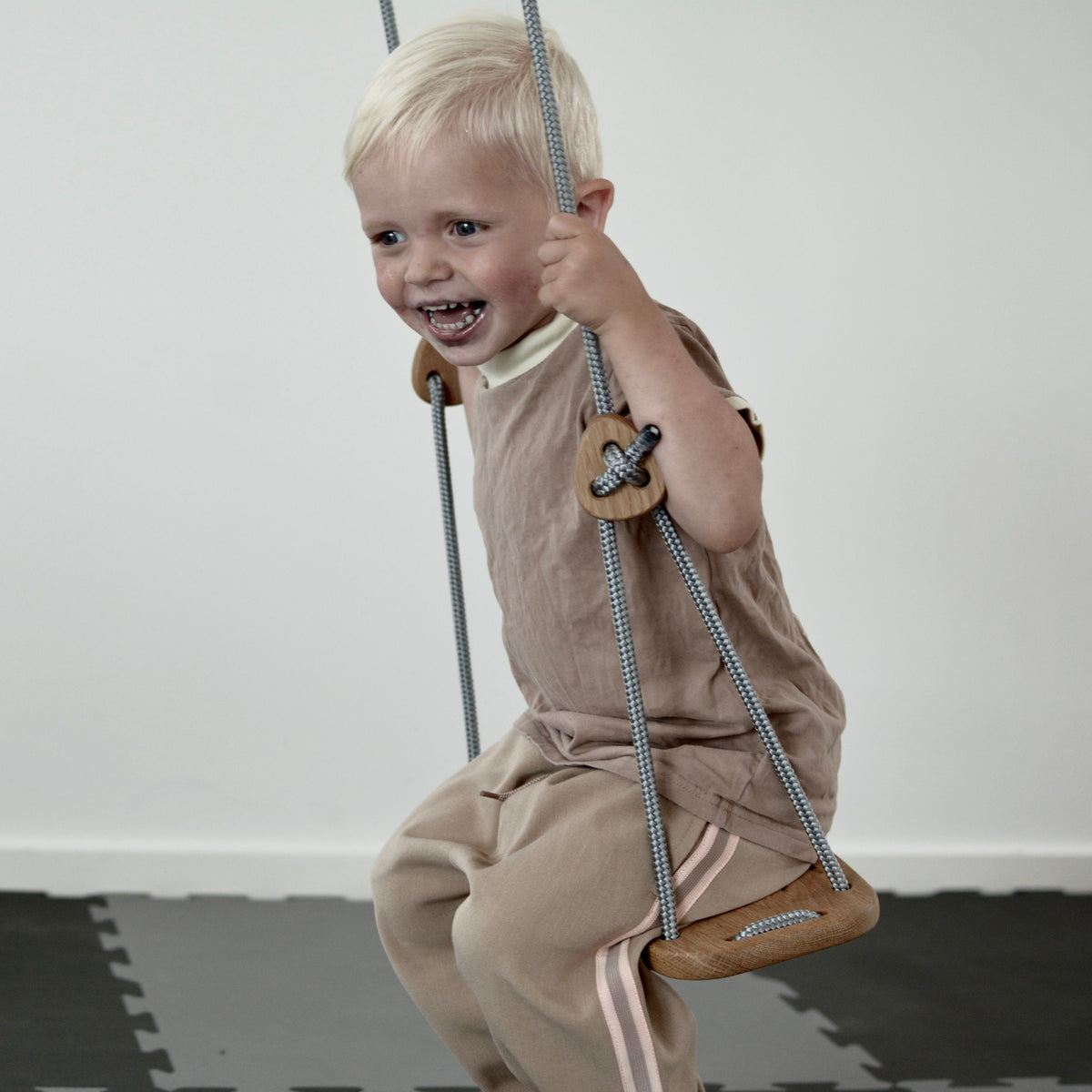 Lillagunga  Kinderschaukel 'Classic'   Eiche/Grau - Online MY SNOWFLAKE