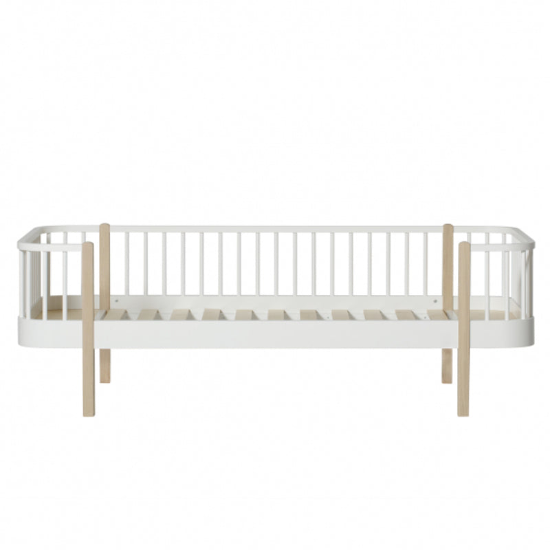 Oliver Furniture  Original Bettsofa Wood 90 x 200 cm  Weiss/Eiche - Online MY SNOWFLAKE
