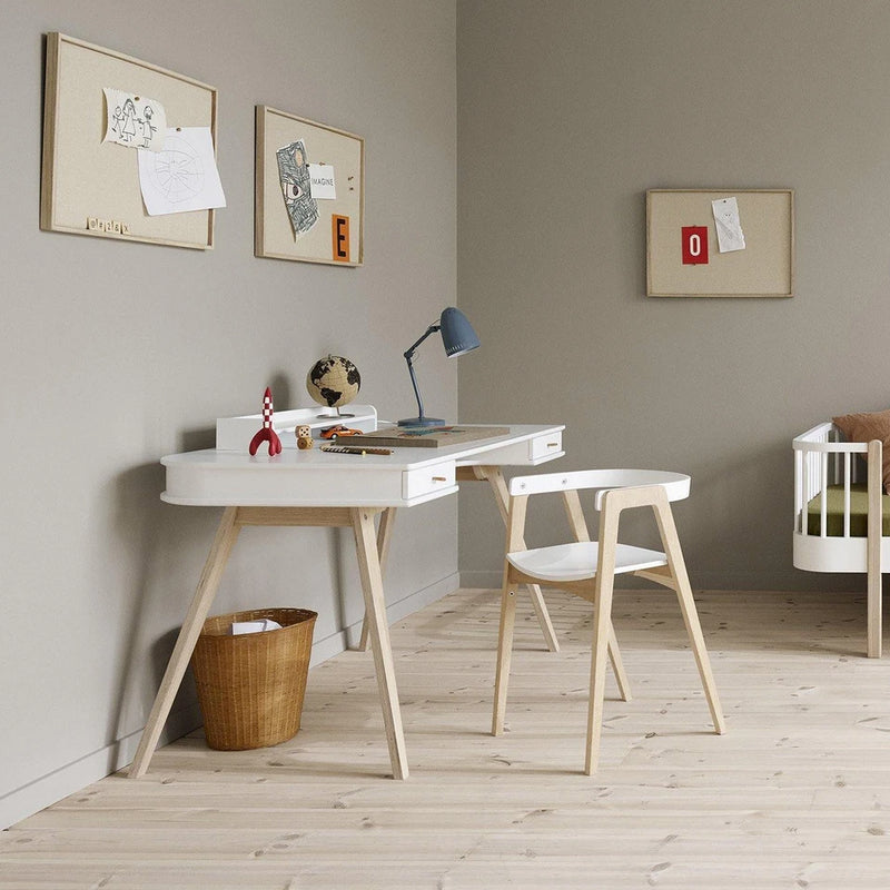 Oliver Furniture  Kinder Schreibtisch Wood 72,6 cm & Armlehnstuhl  Weiss/Eiche - Online MY SNOWFLAKE