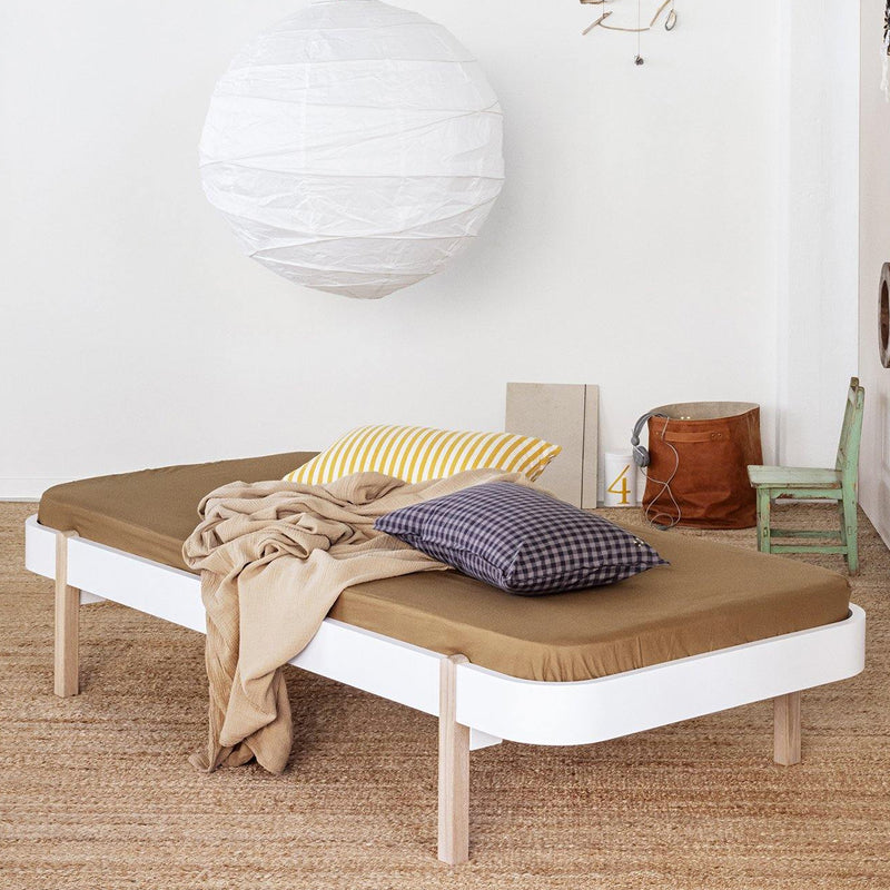 Oliver Furniture  Wood Lounger Bett 90 x 200 cm  Weiss/Eiche - Online MY SNOWFLAKE